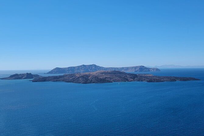 Romantic Tour through Santorini - Oia first: where the day turns photogenic