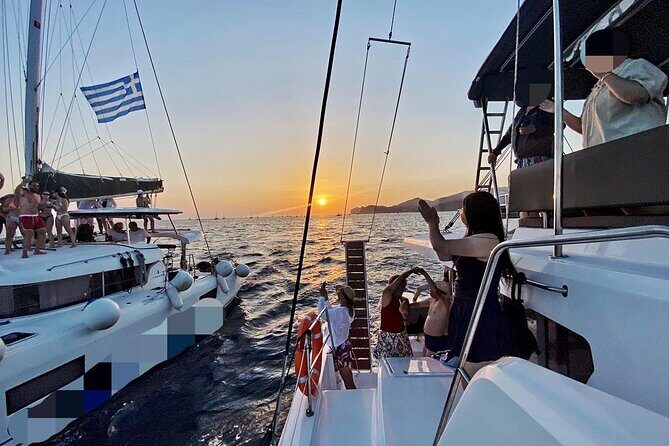 Sailing Cruise in Santorini With Fairwind - Mesa Pigadia’s 25-minute swim and snorkel break