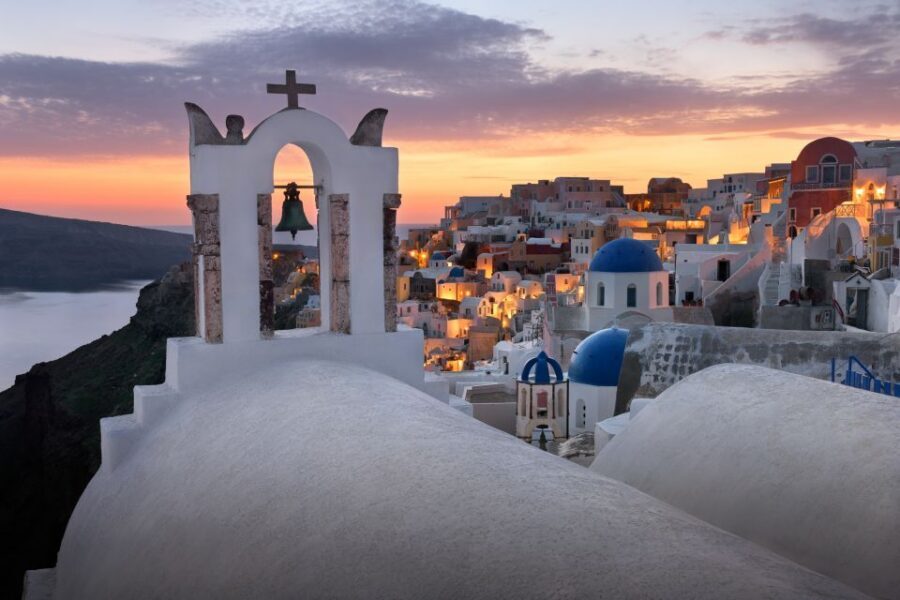 Santorini 2-Day Combo: Volcano Boat Cruise & Island Bus Tour - Day 2 by Bus Around Santorini: Akrotiri, Emborio, Perissa, and a winery