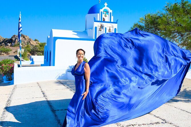 Santorini 2h Private Flying Dress Photoshoot with Transportation - Photo Delivery: 40 Edited Images, Download Link, No Watermarks