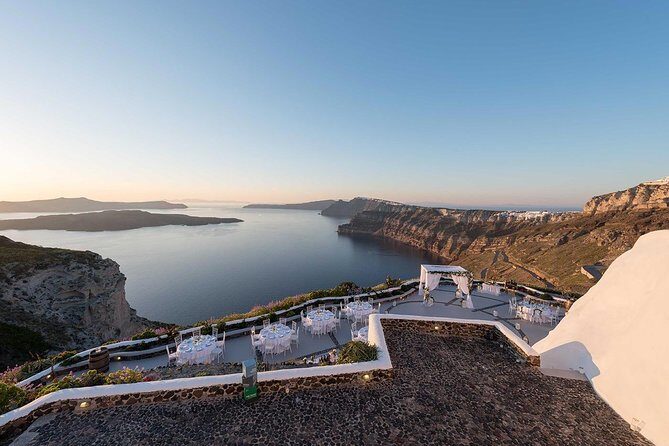 Santorini 4-Hour Private Tour including Wine Tasting, Shore Excursion - Firostefani: the quick hit that keeps your momentum