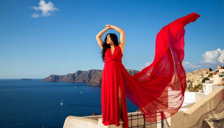 Santorini: 40-Minute Oia Photoshoot - Timing Matters: When a Short Session Fits Oia’s Reality