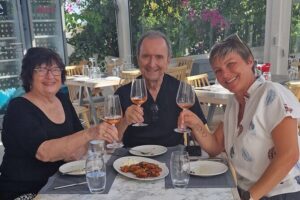 Santorini: 4hr Private Wine Tasting Tour - Getting picked up: Cable Car upper station and door-to-door help