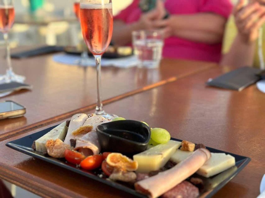 Santorini: 5-Hour Private Wine Tour - Why Santorini’s volcanic soils change what’s in your glass