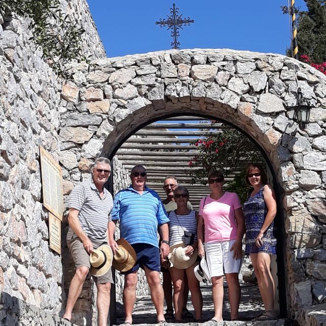 Santorini: 6-Hour Classic Panorama Private Tour - Price and value: what $459 per group up to 2 actually buys you