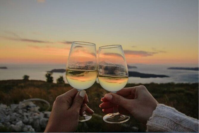 Santorini 6 hours Day tour and Lunch - Key things that make this Santorini day tour worth your attention