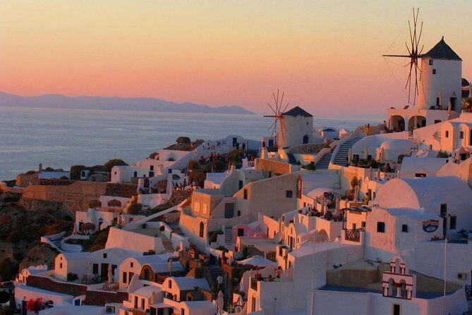 Santorini 8-Hour Private Tour with Hotel & Cruise Port Pickup - Oia Main Street: 90 Minutes on the Caldera Edge