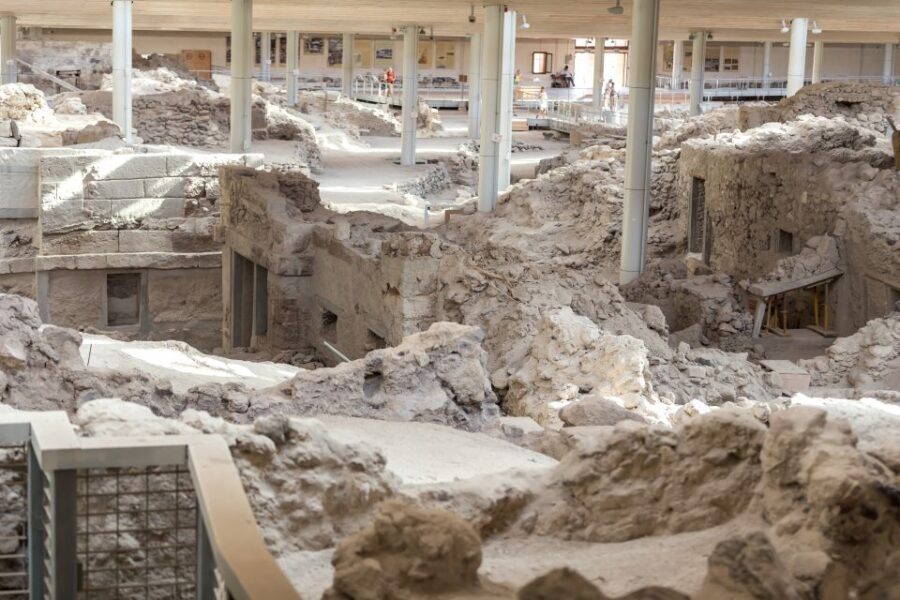 Santorini: Akrotiri Prehistoric City Guided Walking Tour - Akrotiri with a licensed archaeologist: what you’ll actually learn