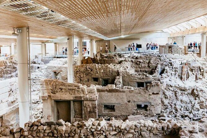 Santorini , Akrotiri tour by a licensed guide - Price and value: $213 per group for up to 10