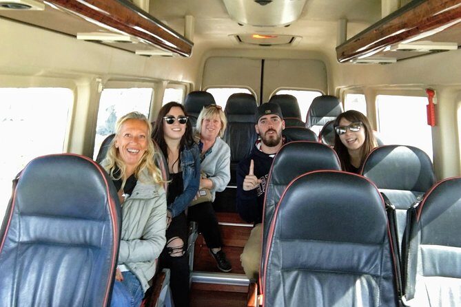 Santorini Arrival Transfer & Travel Services - Communication you’ll appreciate when things go sideways