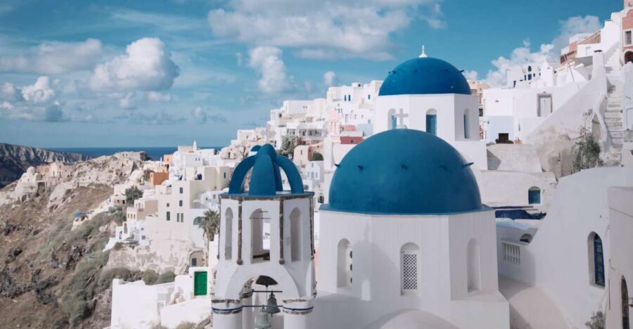 Santorini: Best Of Santorini Private Tour with a Local Guide - Perivolos black sand: the best time for a swim-and-lunch pause
