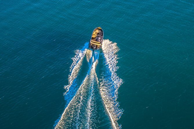 Santorini Boat Rental: License Free and Full or Half Day Options - Key highlights at a glance