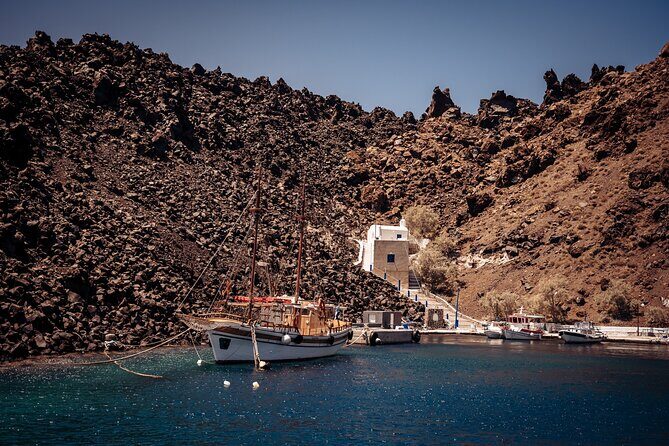 Santorini: Boat tour to Volcano, Hot Springs & Thirasia island - Who should book this Santorini boat trip