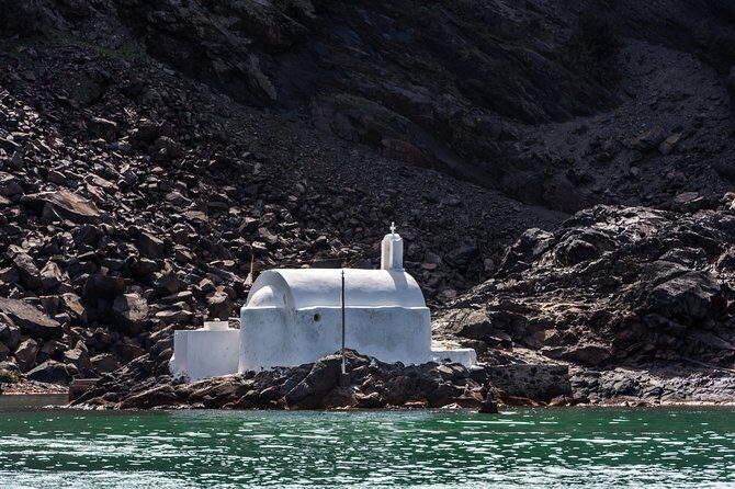 Santorini Caldera Cruise Tour (Volcano, Hot Springs, Thirassia) - What to pack: swim safety, comfort, and sulfur-proof sanity