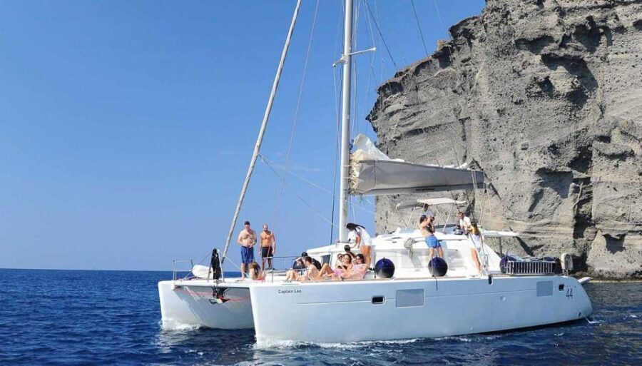 Santorini: Caldera Cruise with Greek Meal and Transfer - Volcano Hot Springs: Why Palea Kameni and Nea Kameni Are the Payoff