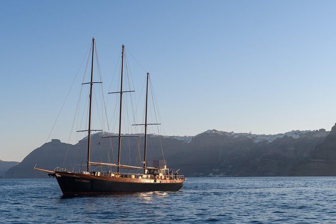Santorini Caldera Morning Cruise With King Thiras Boat - King Thiras from Athinios: how the day actually flows