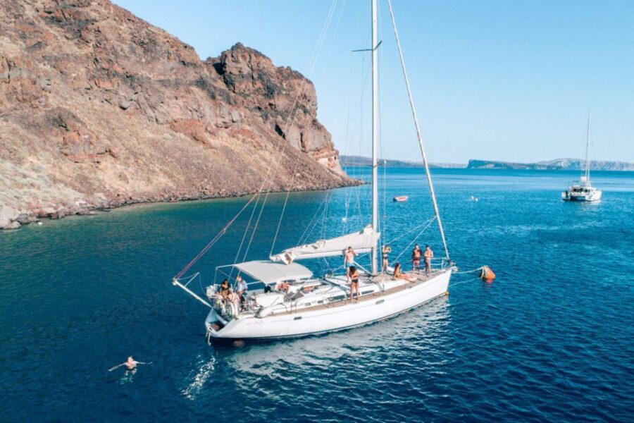 Santorini Caldera: Morning Sailing Cruise with Meal - Snorkeling Gear Included: Use It During the Meal Stop