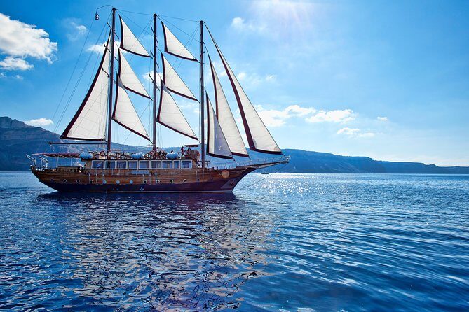 Santorini Caldera Sunset Sailing Cruise with Dinner and Wine - Palea Kameni Hot Springs Swim: The 30–40 Meter Reality