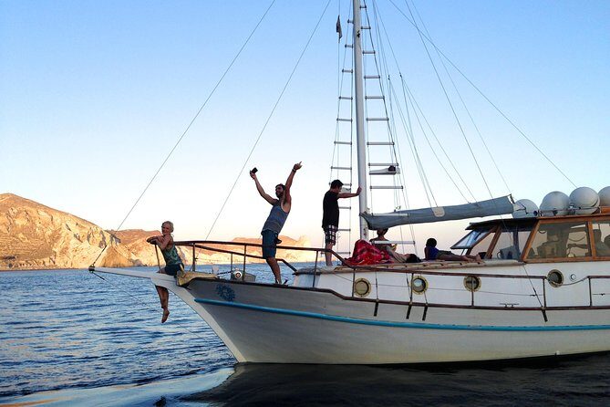 Santorini Caldera Sunset Traditional Cruise with Meal and Drinks - Pickup and a tight schedule that keeps the day from dragging