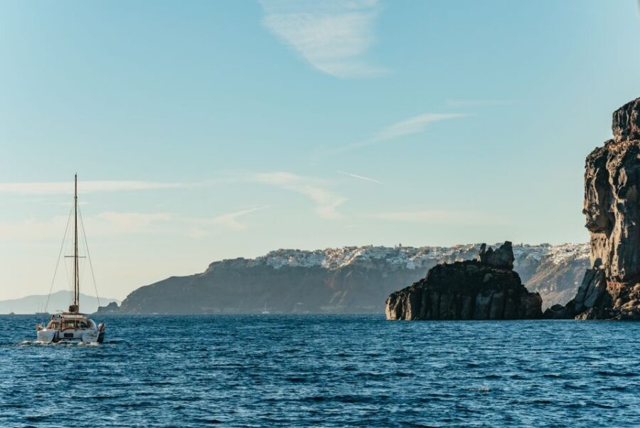 Santorini: Catamaran Caldera Cruise with Meal and Drinks - Boat Comfort and Crew Style (Including Names You Might Hear)