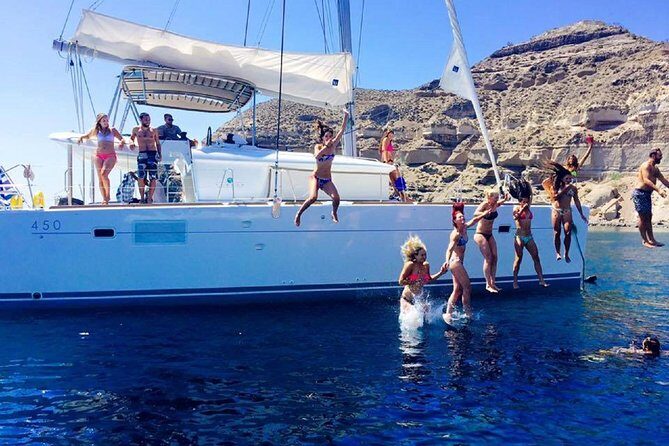 Santorini Catamaran Cruise with Fresh Meal and Open Bar - Comfort and seasickness: plan smart, not paranoid
