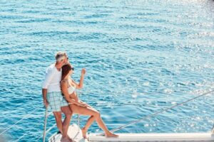Santorini: Catamaran Tour with BBQ Meal and Unlimited Drinks - Getting on board: hotel pickup, Ammoudi vs Vlychada, and your 5-hour rhythm