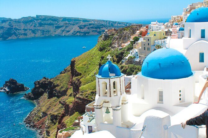 Santorini Classic Highlights and Sightseeing Private Tour - Guides and vehicles: the comfort upgrade that changes your day