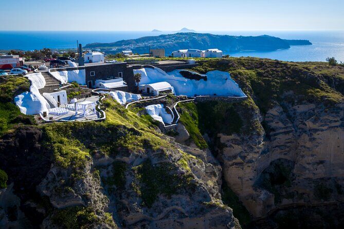 Santorini Cooking Class-2 Wineries: Special Honey Moon Experience - Getting There: Oia Pickup and a Private, Air-Conditioned Ride