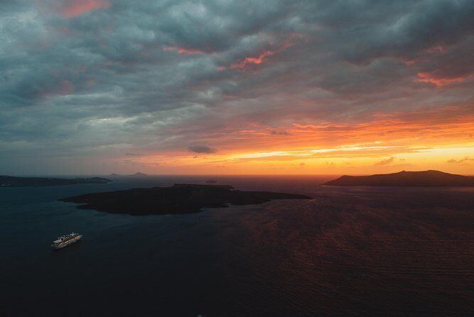 Santorini Customized Tours - Imerovigli’s caldera edge: the balcony to the Aegean
