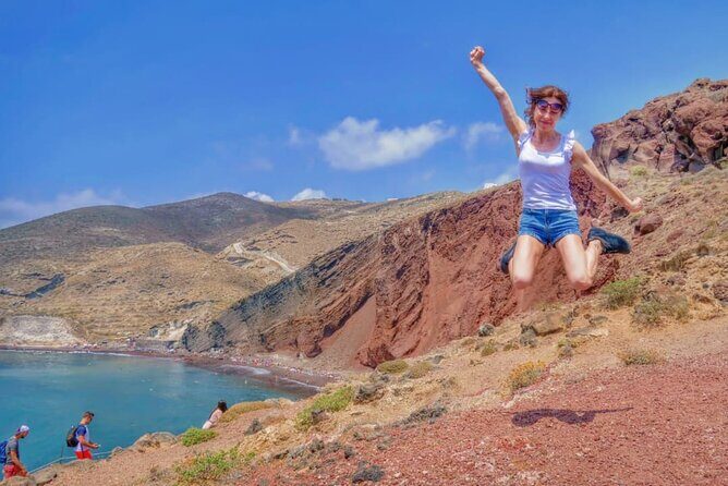 Santorini Day Tour with Sunset in Oia - Winery visit: what to expect in 45 minutes