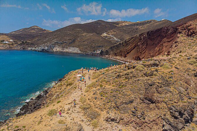 Santorini Day Tour with Sunset in Oia - Oia free time and sunset: how to enjoy it without getting trapped