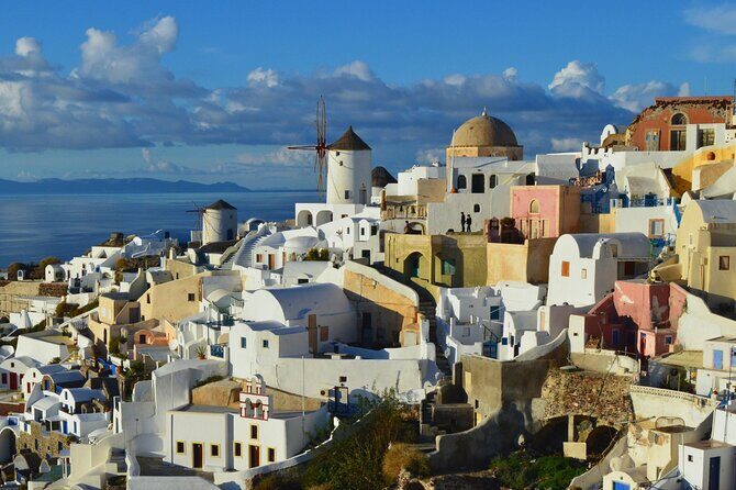Santorini Essentials Half Day Private Sightseeing Tour - Stop 3: Oia’s cliffside alleys, castle ruins, and photo turns