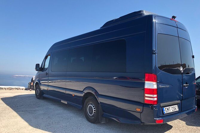 Santorini Exclusive Transfer - Group size of 8: why that’s a good sweet spot