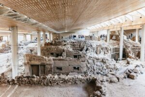 Santorini: Experience Akrotiri with a Licensed Tour Guide - 70 minutes inside the prehistoric city: streets and squares you can actually follow