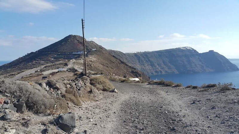 Santorini: Fira to Oia Caldera Hike with Guide - Snacks, water, and how the 4-hour timing really feels