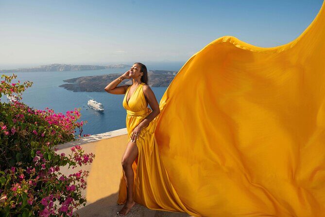 Santorini Flying Dress Experience - Where you start: meeting at Kivotos Santorini and getting dress-ready