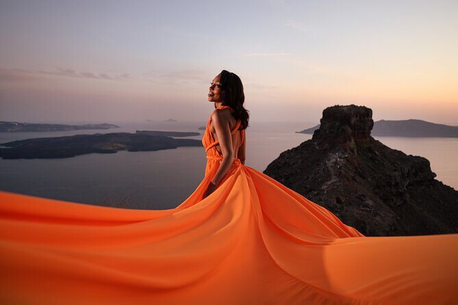 Santorini Flying Dress Photo Session Experience - Photo spots, posing direction, and what to expect from the photographer