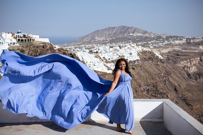 Santorini Flying Dress Photo Session Experience - Your photo package: edited delivery, counts, and what’s not included
