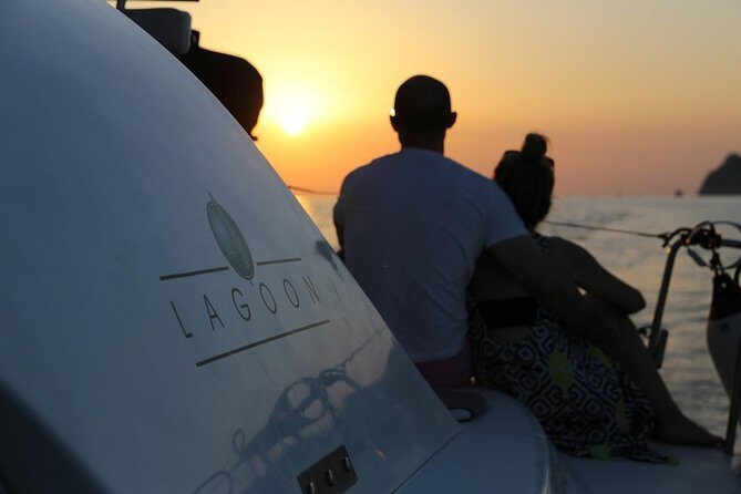 Santorini Full Day Catamaran Private Cruise incl. Meal, Drinks & Free Transport - Key things worth knowing before you go