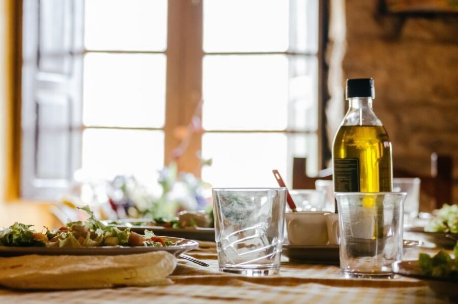 Santorini: Greek Cooking Class with Wine Tasting - Why this 4-hour Santorini format is such a good deal