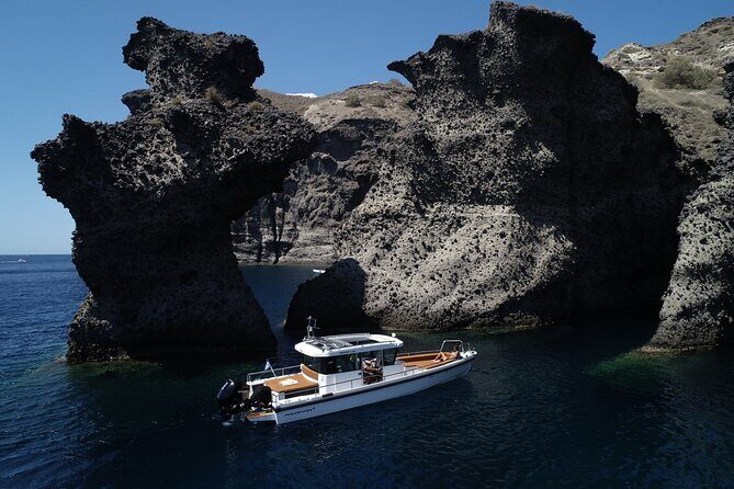 Santorini Half Day MotorCruiser Private Cruise incl. Meal,Drinks &Free Transport - Key Things I’d Book This For