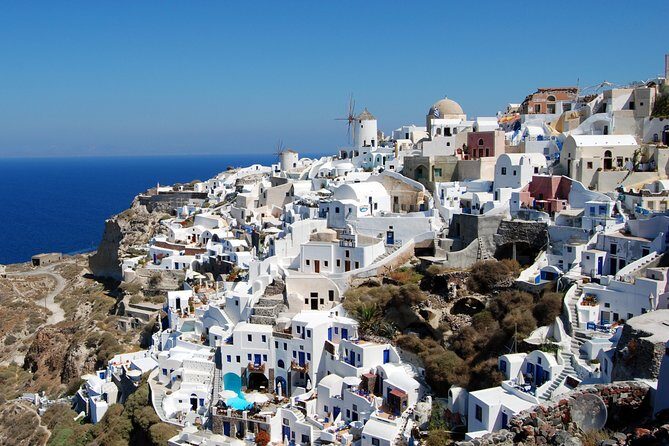 Santorini Highlights and Venetian Castles Small-Group Day Tour - A Late-Morning Santorini Loop That Covers Castles, Beach Time, and Oia Sunset