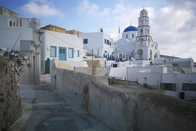 Santorini Highlights & Hidden Gems – Private Family-Friendly Tour - Perivolos black sand beach and snorkels: the day’s payoff