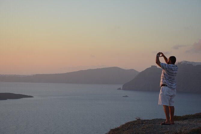 Santorini Highlights Small-Group Tour with Wine Tasting option - The full-day upgrade: Akrotiri (20€), Red Beach, and Emporio’s medieval streets