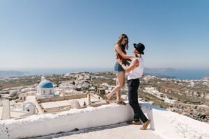 Santorini: Island Highlights Guided Day Trip with Oia Sunset - Getting on the bus: pickup reality and why timing matters