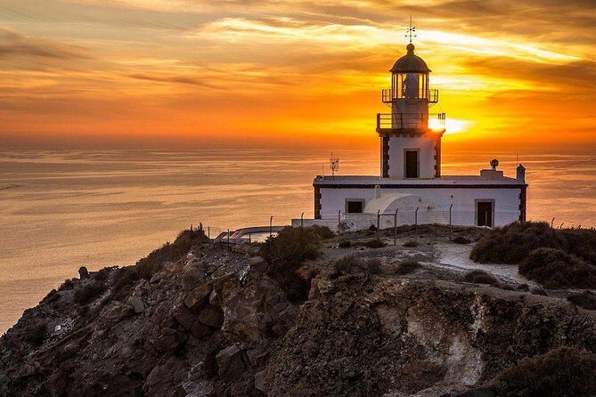 Santorini Island Private Custom Tour in Half or Full Day - Beaches and sea time: red cliffs and black sand at Perissa