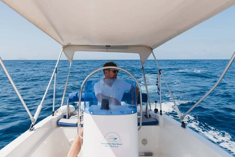 Santorini: License-Free Boat Rental with Ice, Water, & Fruit - Price and value: $282 per group up to 5