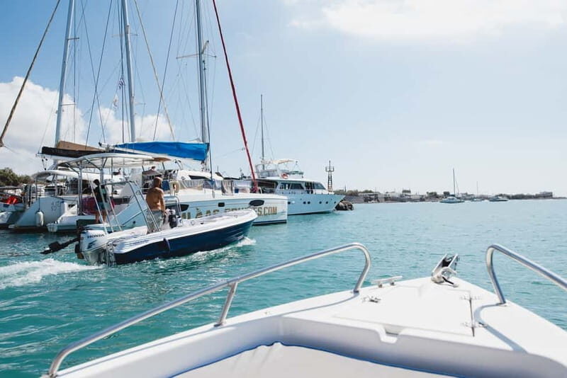 Santorini: License-Free Boat Rental with Ice, Water, & Fruit - What you don’t get (and what to plan for)