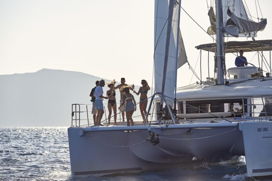 Santorini: Luxurious Catamaran Cruise with Meal & Open Bar - The BBQ and Drinks: What’s Included and Why It Matters