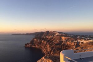 Santorini Luxury Custom Private Tour with Local guide - Getting to Santorini’s start point (and cruise-ship reality)